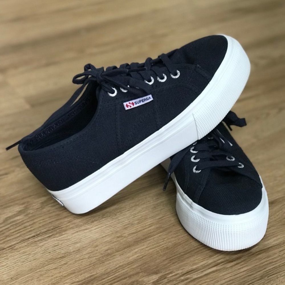 NWT Navy Superga Platform Sneakers